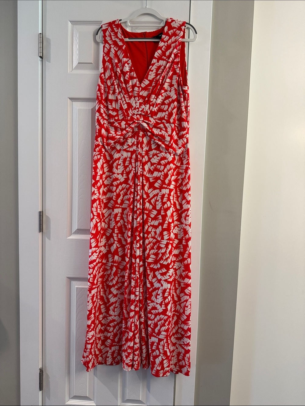 Jessica Howard Red and White Printed Maxi Dress